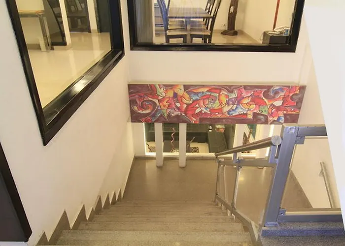 Rainbow Residency Bed & Breakfast New Delhi